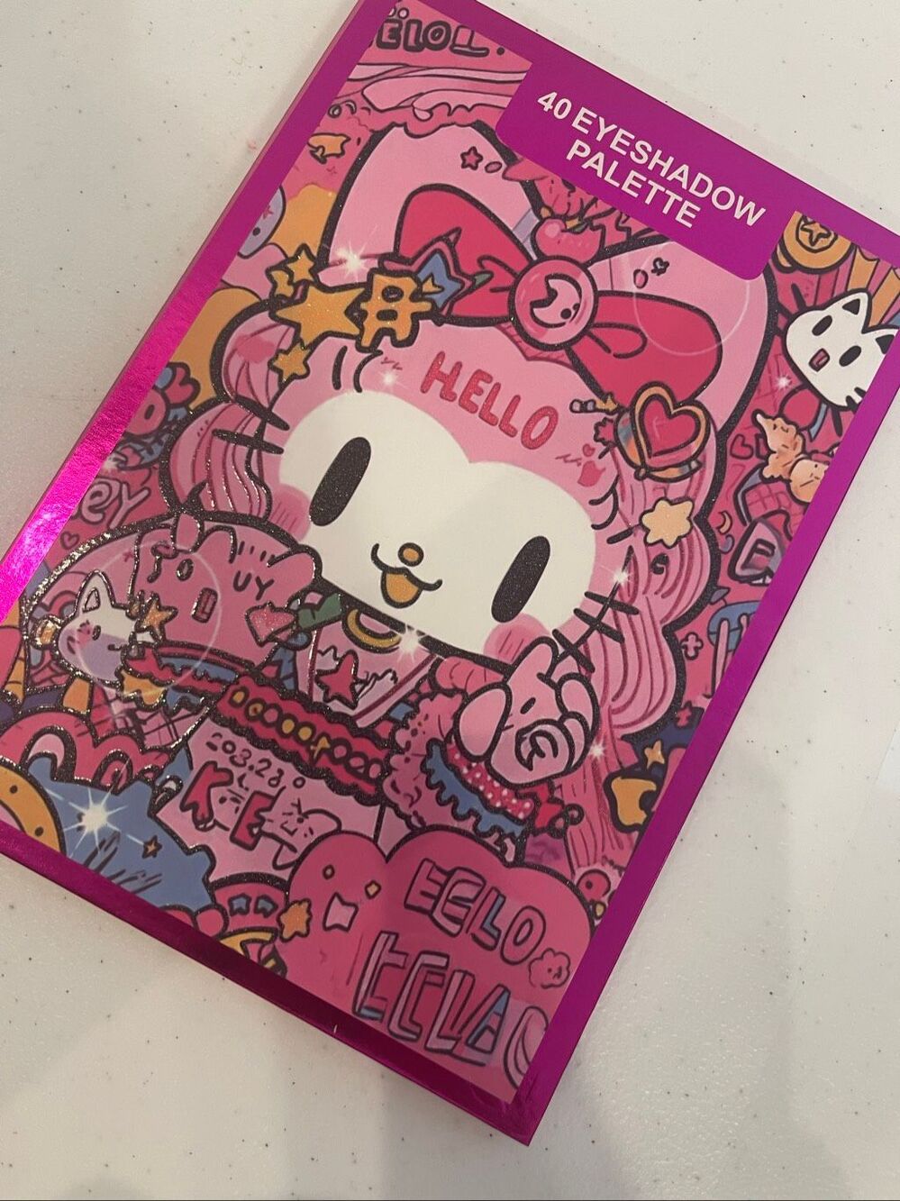 Hello Kitty 40 eyeshadow palette new